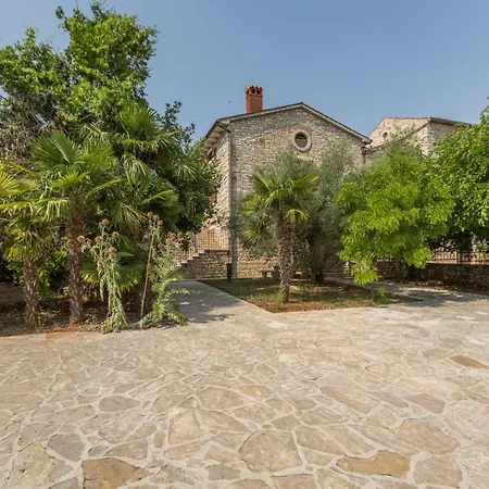 Holiday home House Anna, Near The With Huge Private Garden *